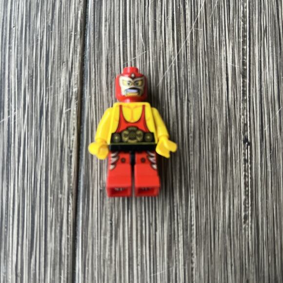Lego Other - El Macho Wrestler - Lord Business' Evil Lair 70809 (tlm022) LEGO® Minifigure